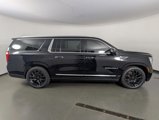 Used 2025 GMC Yukon XL Denali image 6
