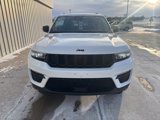 Used 2023 Jeep Grand Cherokee Limited w/ Black Appearance Package image 2