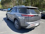 New 2025 Nissan Pathfinder SL w/ SL Premium Package image 3