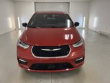 New 2025 Chrysler Pacifica Select image 2
