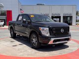 Used 2021 Nissan Titan SV w/ SV Convenience Package image 2