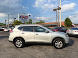 Used 2014 Nissan Rogue SV image 2