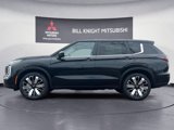New 2025 Mitsubishi Outlander SE image 2