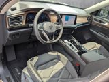 New 2025 Volkswagen Atlas SE image 3