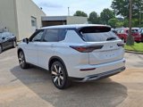 New 2025 Mitsubishi Outlander SE image 3