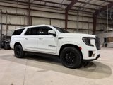 Used 2021 GMC Yukon XL Denali w/ Denali Premium Package image 4