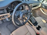 Certified 2025 Porsche Macan image 4