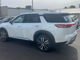 New 2025 Nissan Pathfinder Platinum w/ Cargo Package image 5