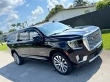 Used 2023 GMC Yukon XL Denali image 2