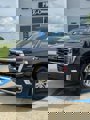Used 2022 GMC Yukon XL SLT w/ SLT Premium Package image 2
