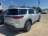 New 2025 Nissan Pathfinder SV w/ SV Premium Package image 2