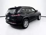 Used 2023 Jeep Grand Cherokee Limited image 5