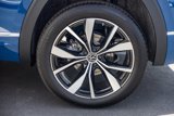 New 2025 Volkswagen Atlas SEL Premium R-Line image 5