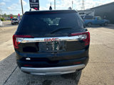 Used 2022 GMC Acadia SLE w/ Driver Convenience Package image 3