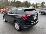 Used 2024 GMC Terrain SLE image 3