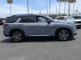 New 2025 Nissan Pathfinder Platinum image 4