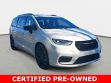 Certified 2023 Chrysler Pacifica Limited w/ S Appearance Package image 3