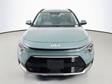 Used 2023 Kia Niro SX Touring image 2