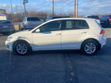 Used 2017 Volkswagen Golf S image 2