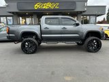Used 2020 Toyota Tacoma TRD Sport image 4