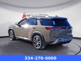 New 2025 Nissan Pathfinder Platinum image 3