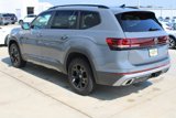 New 2026 Volkswagen Atlas Peak Edition image 4