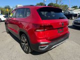 Used 2024 Volkswagen Taos SE image 4