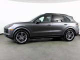 New 2025 Porsche Cayenne image 2