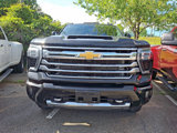 Used 2024 Chevrolet Silverado 3500 High Country w/ Technology Package image 2