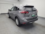Used 2020 Nissan Rogue SV image 5