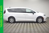 New 2025 Chrysler Pacifica Select image 3