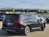 New 2025 Chrysler Pacifica Pinnacle image 3
