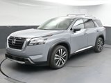 New 2025 Nissan Pathfinder Platinum w/ Cargo Package image 4