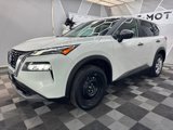 Used 2023 Nissan Rogue S image 2