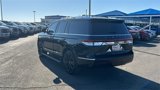 Used 2023 Lincoln Navigator Reserve image 5