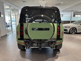 Used 2025 Land Rover Defender 110 X-Dynamic SE image 5