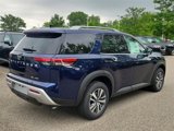 New 2025 Nissan Pathfinder SL image 4