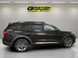 New 2025 Ford Explorer Active image 3