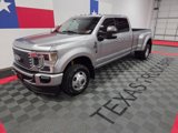 Used 2022 Ford F350 Platinum image 2