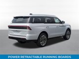 New 2025 Lincoln Navigator Reserve image 3
