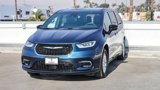 New 2025 Chrysler Pacifica Select image 4