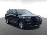 Used 2024 Ford Explorer XLT w/ Equipment Group 202A image 3