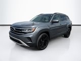 Used 2023 Volkswagen Atlas SE w/ Black Wheel Package image 3