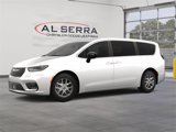 New 2025 Chrysler Pacifica Select image 2