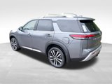 New 2025 Nissan Pathfinder Platinum image 3