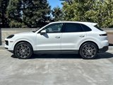 New 2025 Porsche Cayenne image 2