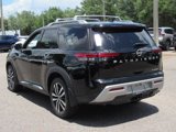 New 2025 Nissan Pathfinder Platinum image 5