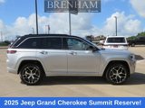 New 2025 Jeep Grand Cherokee Summit image 2