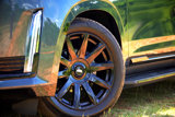 Used 2021 Cadillac Escalade Premium Luxury image 2