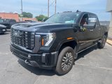 Used 2024 GMC Sierra 2500 Denali Ultimate image 3